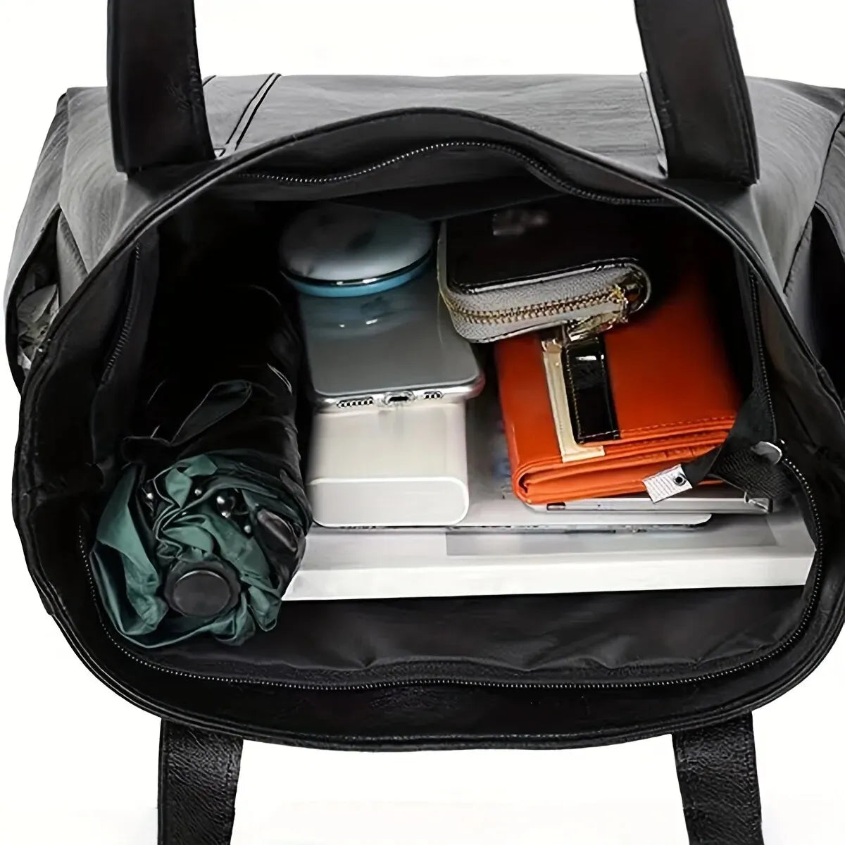 Everyday Carry Tote – Spacious Vegan Leather Shoulder Bag for Modern Women