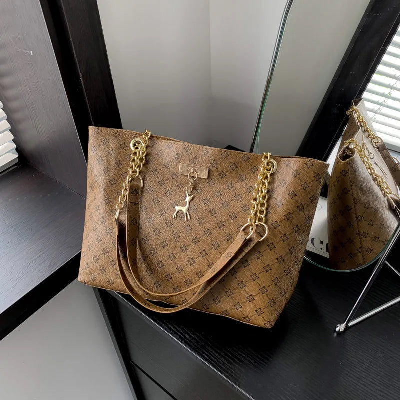 2025 Women’s Fashion Tote Presbyopia Pattern Soft Leather Shoulder Bag with Hanging Accessory