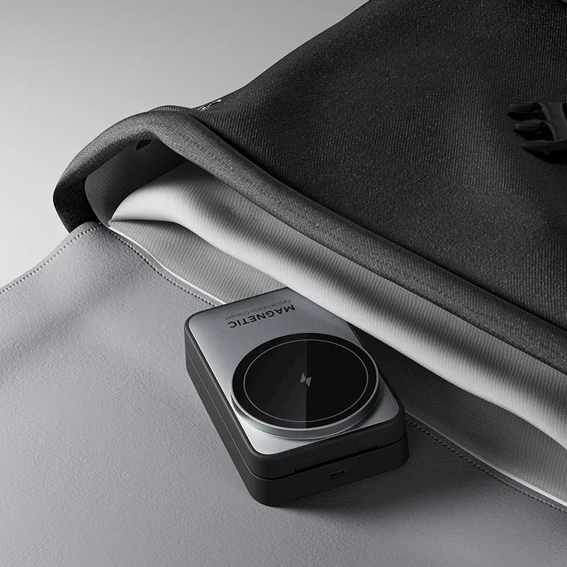 Portable 3-in-1 MagSafe Charging Station – Foldable Wireless Charger for iPhone, Apple Watch & AirPods with Fast Charge
